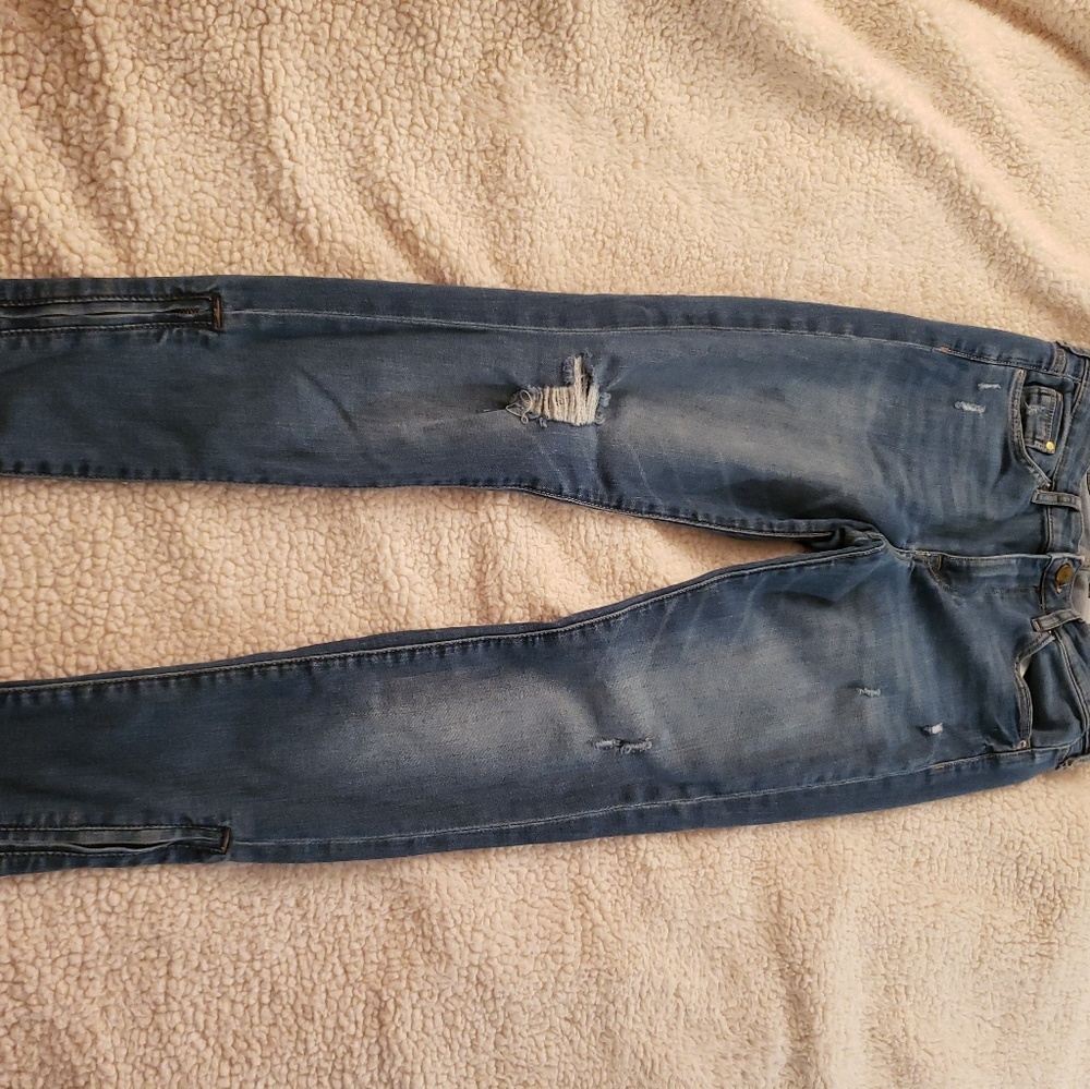 Girls Distressed, Torn Levis 710 Jeans. Sz 10 R.